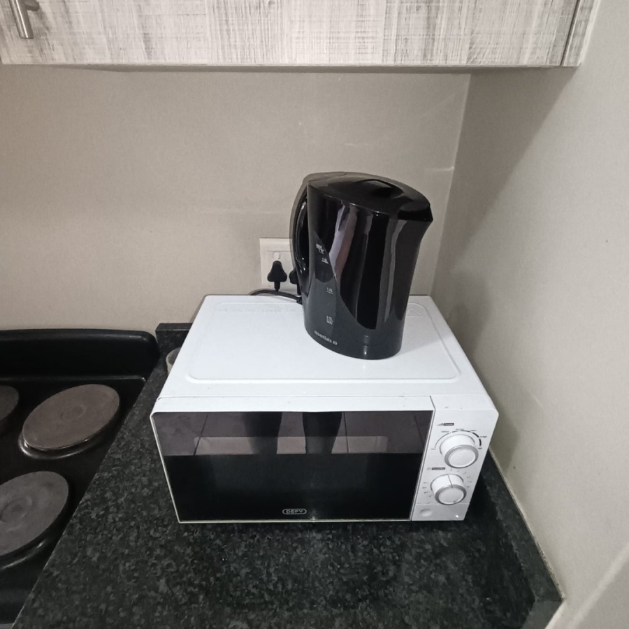 To Let 1 Bedroom Property for Rent in Belhar Western Cape